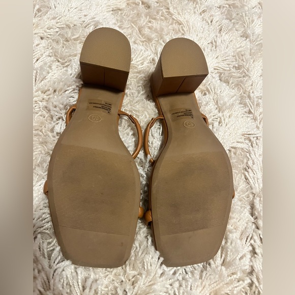 A New Day Tan Short block heel/sandal Women’s Sz 10 - Picture 3 of 5